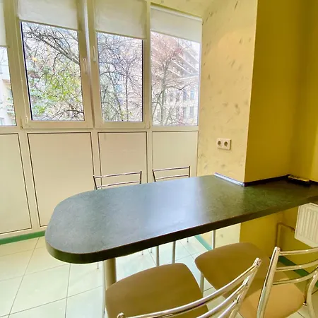 Apartment біля поштової площі на другому поверсі